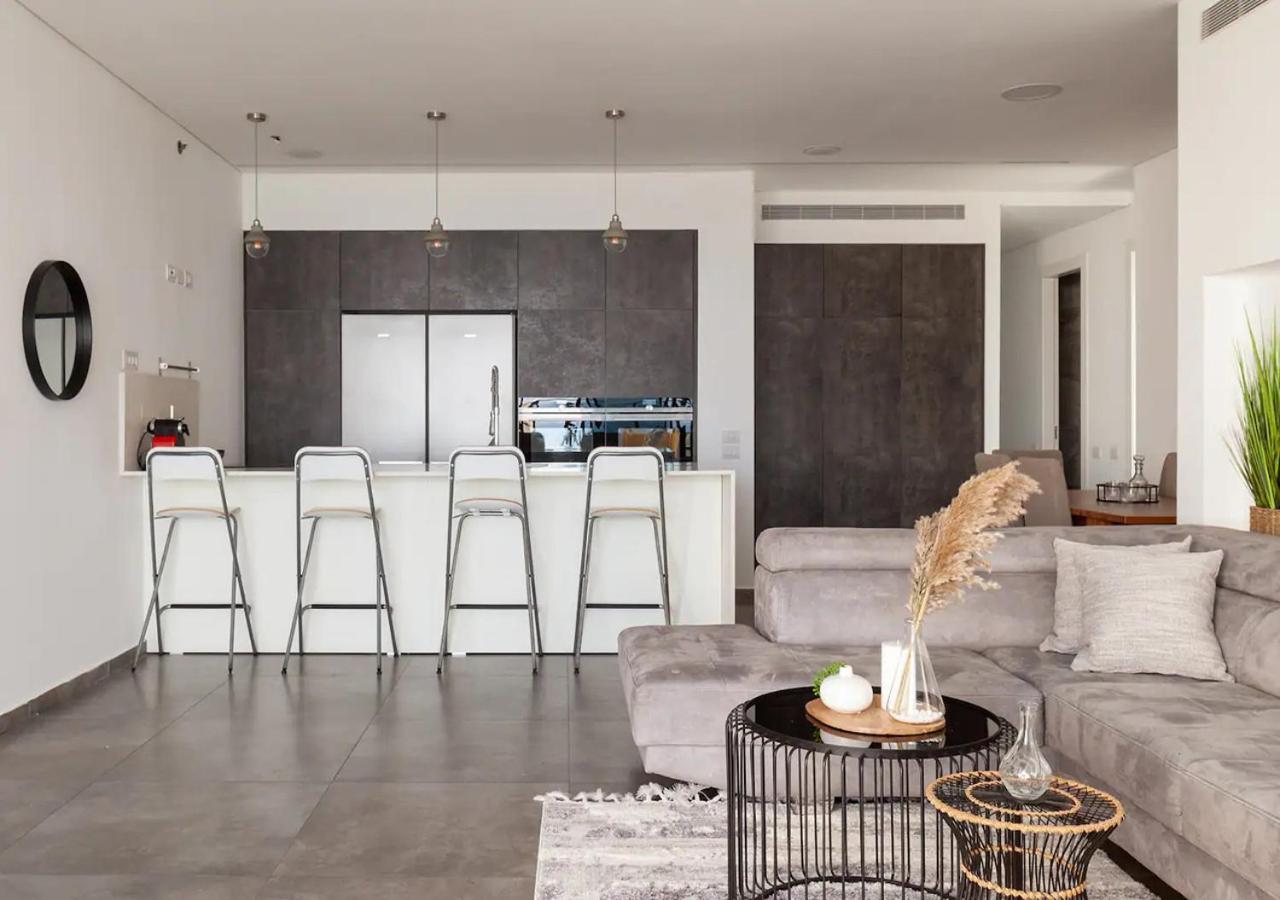 Apartamento Oַ&O Group- Luxury Penthouse Jacuzzi Sea 36 Floor Bat Yam Exterior foto