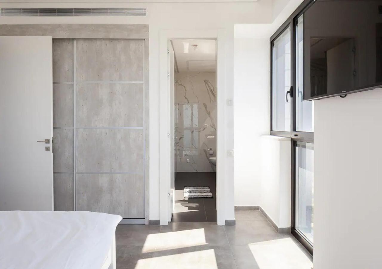 Apartamento Oַ&O Group- Luxury Penthouse Jacuzzi Sea 36 Floor Bat Yam Exterior foto