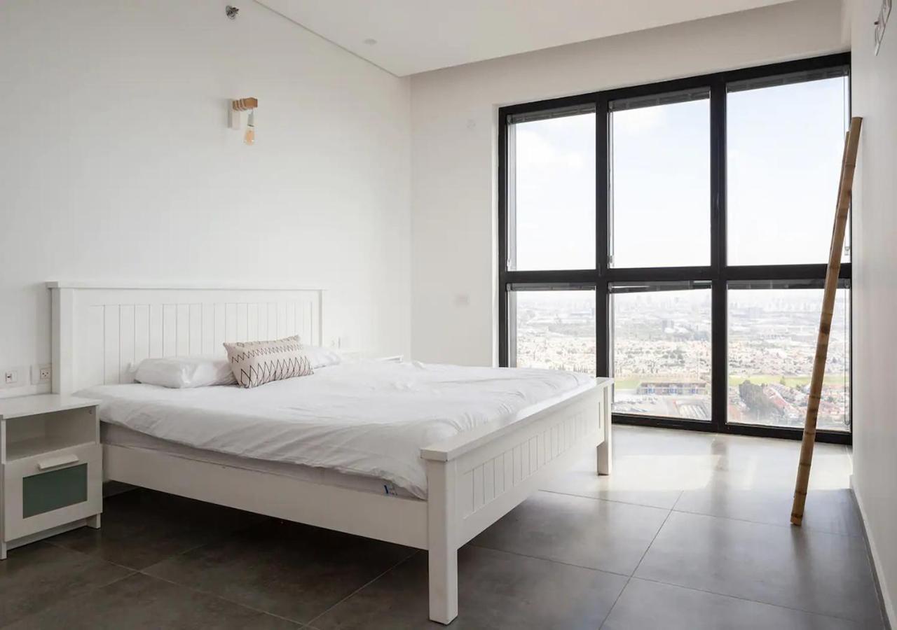 Apartamento Oַ&O Group- Luxury Penthouse Jacuzzi Sea 36 Floor Bat Yam Exterior foto